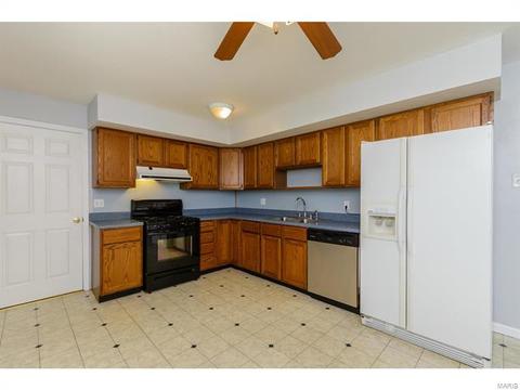 406 Dardenne Dr, O'fallon, MO 63366 photo 7