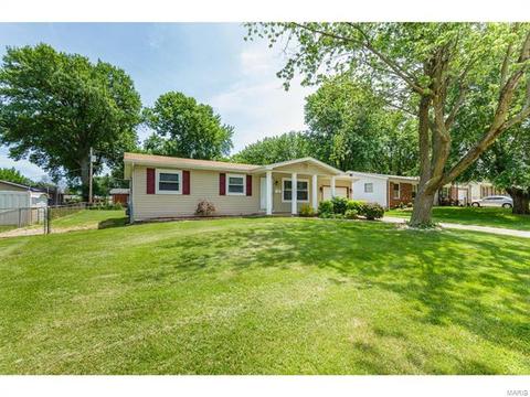 406 Dardenne Dr, O'fallon, MO 63366 photo 1