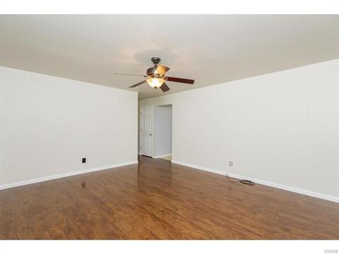 406 Dardenne Dr, O'fallon, MO 63366 photo 12
