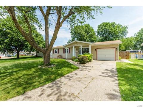 406 Dardenne Dr, O'fallon, MO 63366 photo 2