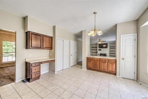 2807 Bromley Dr, O'fallon, MO 63368 photo 7