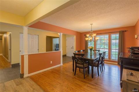 721 Shallowford Dr, Manchester, MO 63021 photo 4