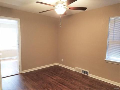 405 Hern Ave, Saint Louis, MO 63135 photo 14