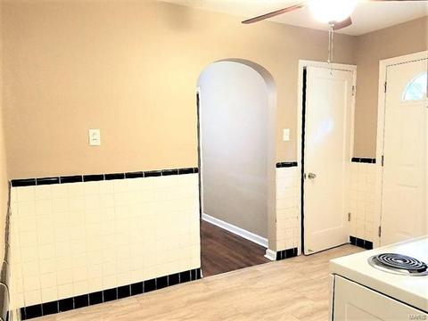 405 Hern Ave, Saint Louis, MO 63135 photo 8