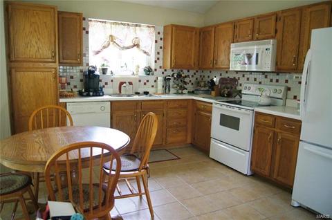1461 Kentbrooke Dr, Ballwin, MO 63021 photo 6