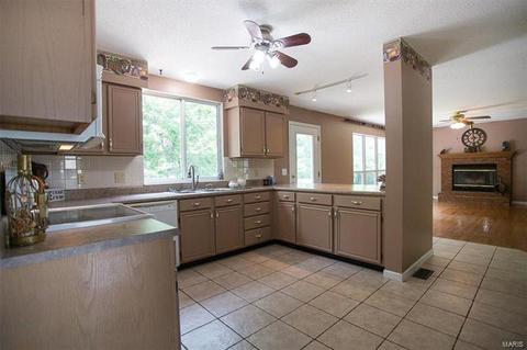 733 Carriage Trl, O'fallon, MO 63368 photo 11