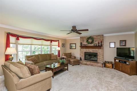 2712 Barrett Springs Ct, Ballwin, MO 63021 photo 12