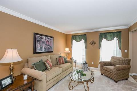 2712 Barrett Springs Ct, Ballwin, MO 63021 photo 7
