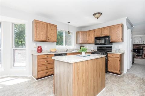 406 Gillham, Ballwin, MO 63021 photo 10