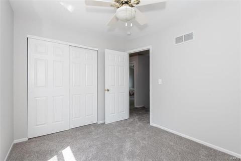 406 Gillham, Ballwin, MO 63021 photo 18