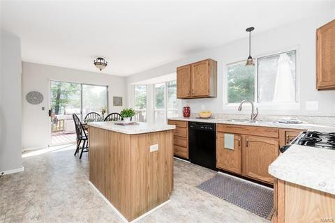 406 Gillham, Ballwin, MO 63021 photo 11