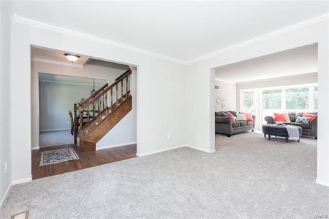 406 Gillham, Ballwin, MO 63021 photo 4