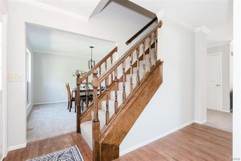 406 Gillham, Ballwin, MO 63021 photo 2
