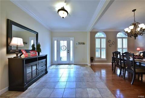 889 Cypress Trl, O'fallon, MO 63368 photo 4