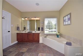 889 Cypress Trl, O'fallon, MO 63368 photo 15
