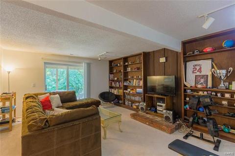 965 Barcroft Woods Dr, Manchester, MO 63021 photo 17