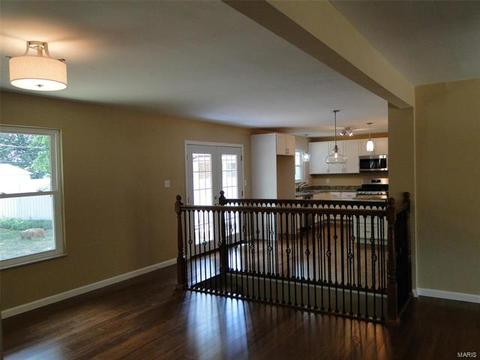 1212 Blackwatch Dr, Manchester, MO 63021 photo 5