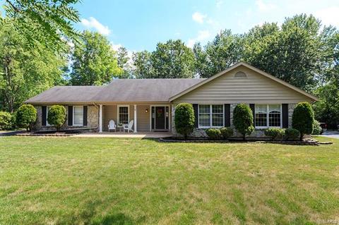 618 Kenilworth Ln, Ballwin, MO 63011 photo 1