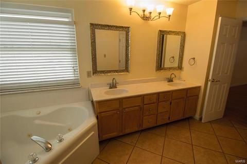 2038 Moondance Ct, O'fallon, MO 63368 photo 21