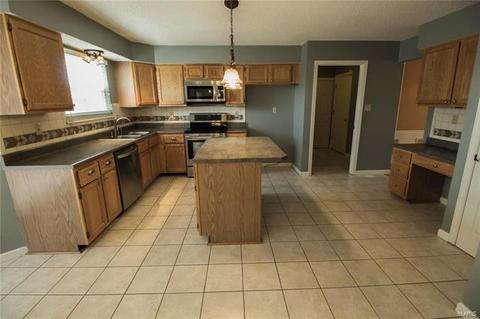 2038 Moondance Ct, O'fallon, MO 63368 photo 11