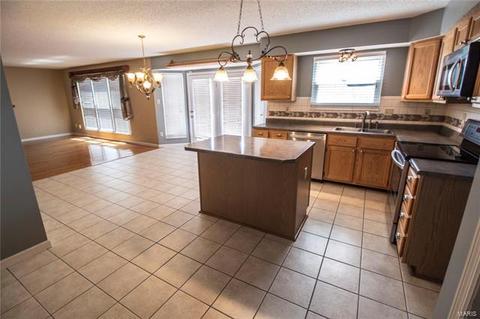 2038 Moondance Ct, O'fallon, MO 63368 photo 14