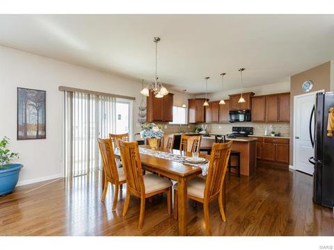 2132 Asher, Saint Peters, MO 63376 photo 6