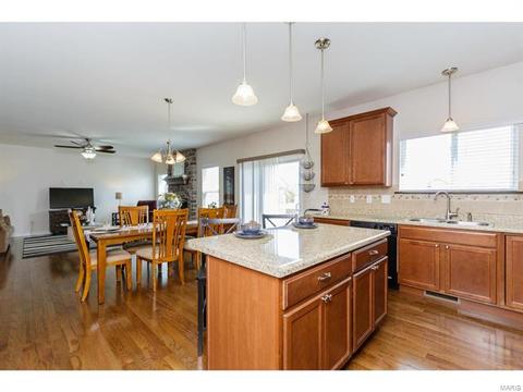 2132 Asher, Saint Peters, MO 63376 photo 13