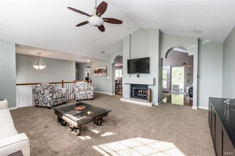 741 Emerald Oaks Ct, Eureka, MO 63025 photo 4