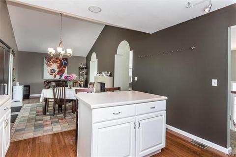 741 Emerald Oaks Ct, Eureka, MO 63025 photo 10