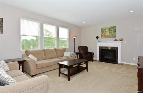 718 Ashton Way Cir, Eureka, MO 63025 photo 5