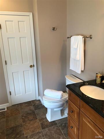 414 Alverston Ct, Ballwin, MO 63021 photo 20