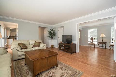 414 Alverston Ct, Ballwin, MO 63021 photo 10