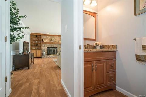 414 Alverston Ct, Ballwin, MO 63021 photo 11
