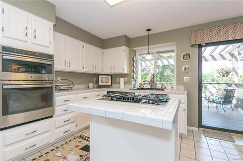 915 Hemingway Ln, Weldon Spring, MO 63304 photo 21