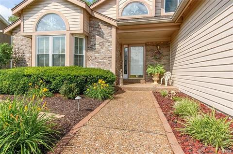 915 Hemingway Ln, Weldon Spring, MO 63304 photo 4