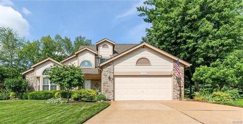 915 Hemingway Ln, Weldon Spring, MO 63304 photo 2