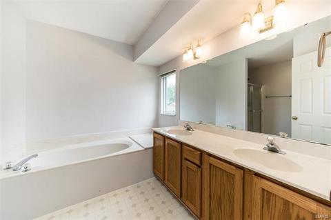 2762 Red Cedar Parc, O'fallon, MO 63368 photo 11