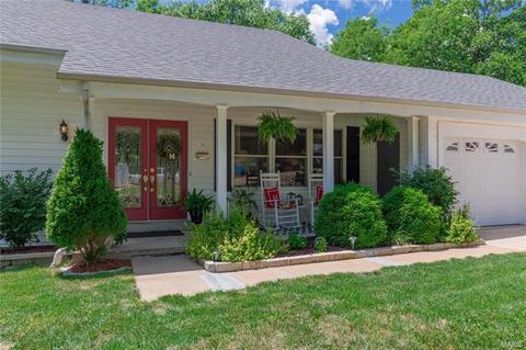 911 Totem Woods Ct, Manchester, MO 63021 photo 2