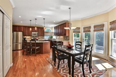 210 Arbor Trails Dr, Ballwin, MO 63021 photo 9
