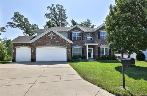 210 Arbor Trails Dr, Ballwin, MO 63021 photo 2