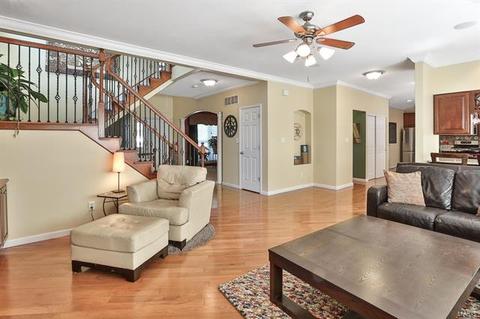 210 Arbor Trails Dr, Ballwin, MO 63021 photo 6