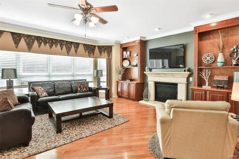 210 Arbor Trails Dr, Ballwin, MO 63021 photo 5