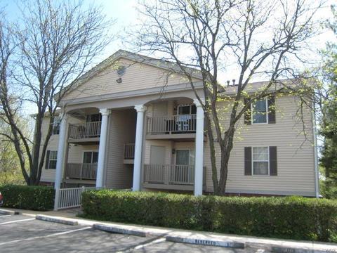 717 Ridgeside #G, Ballwin, MO 63021 photo 1