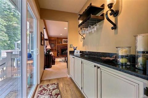 426 Alverston Ct, Ballwin, MO 63021 photo 8