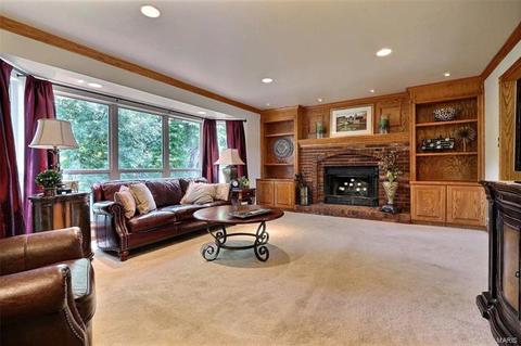 426 Alverston Ct, Ballwin, MO 63021 photo 6