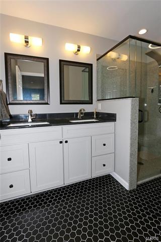 1388 Justerini, Ballwin, MO 63011 photo 18
