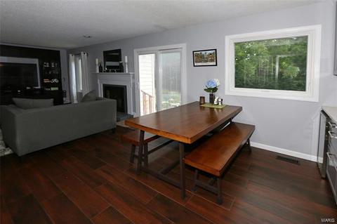1388 Justerini, Ballwin, MO 63011 photo 12
