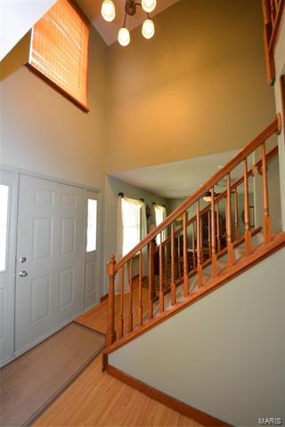 8 Tinsmith Ct, O'fallon, MO 63366 photo 2