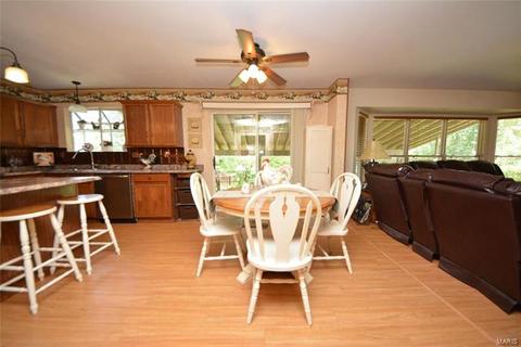8 Tinsmith Ct, O'fallon, MO 63366 photo 14