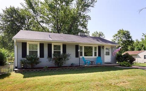 222 Rethmeier Ct, Ballwin, MO 63021 photo 2